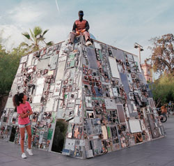 Pavilion in Barcelona made from technology.